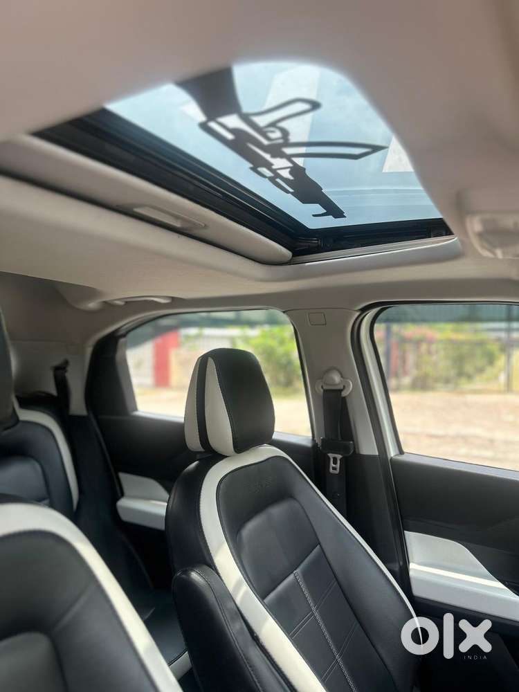 Tata Punch Accomplished Dazzle Sunroof Cng, 2024, Petrol