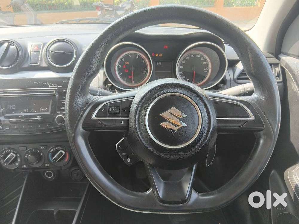 Maruti Suzuki Swift Vxi + Manual, 2018, Petrol