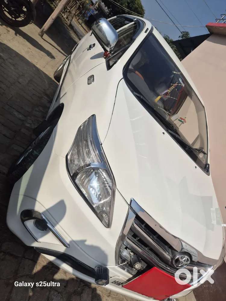 Toyota Innova 2015 Diesel 150000 Km Driven