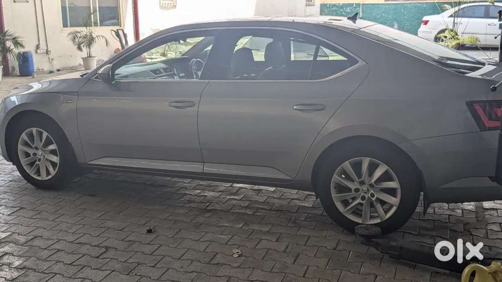 Skoda Superb 2016 L&k Petrol Auto