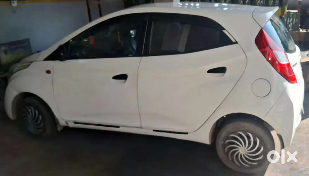 A.1 कंडीशन न्यू टायर न्यू सीट कवर न्यू Ac