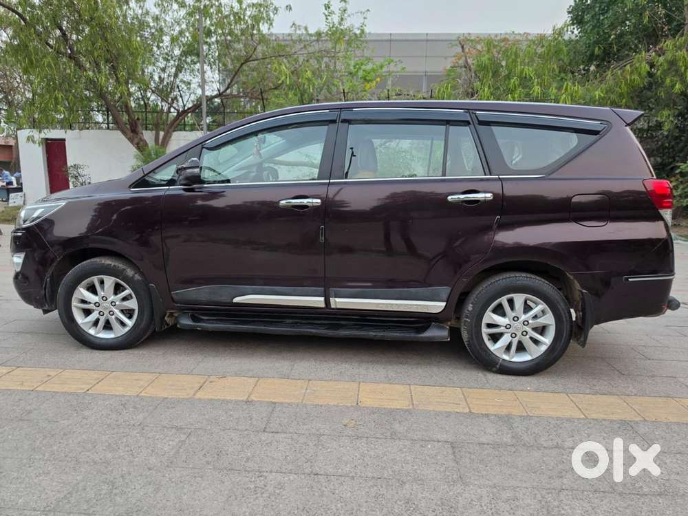 Toyota Innova Crysta 2.7 Gx Mt, 2020, Diesel