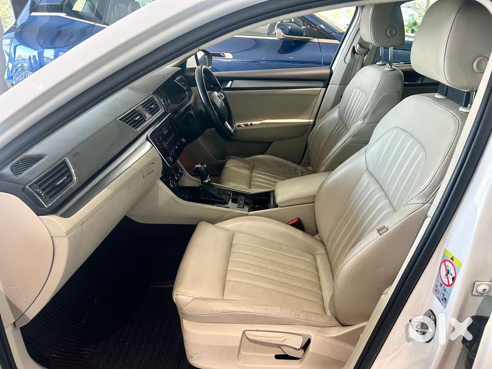 Skoda Superb Style 1.8 Tsi At, 2018, Petrol