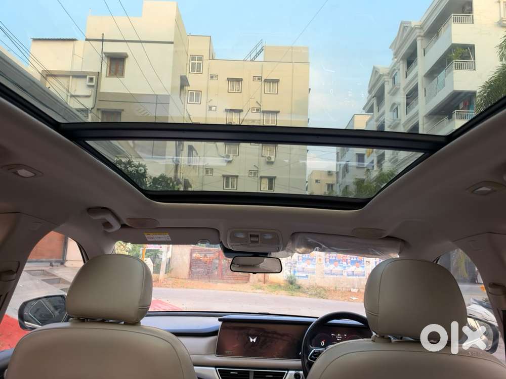 Mahindra Xuv700 2.2 Ax 7 Diesel At Str, 2022, Diesel