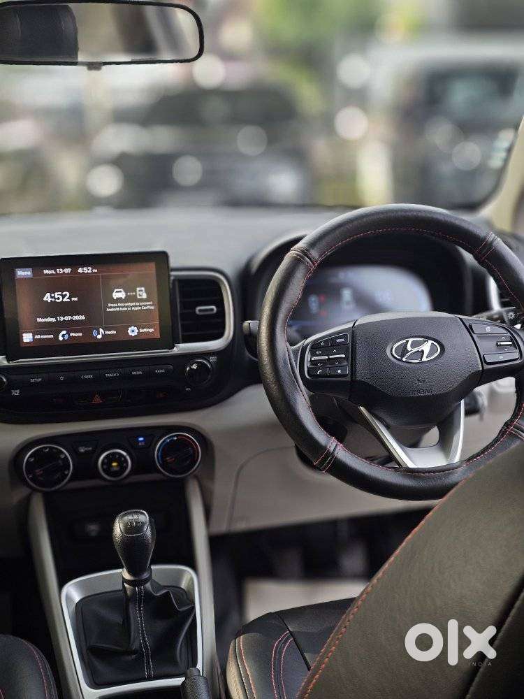 Hyundai Venue 1.2 S (o), 2023, Petrol