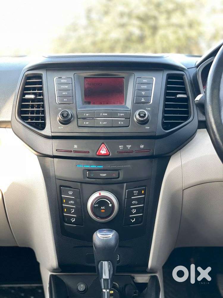 Mahindra Xuv300 W6, 2021, Petrol