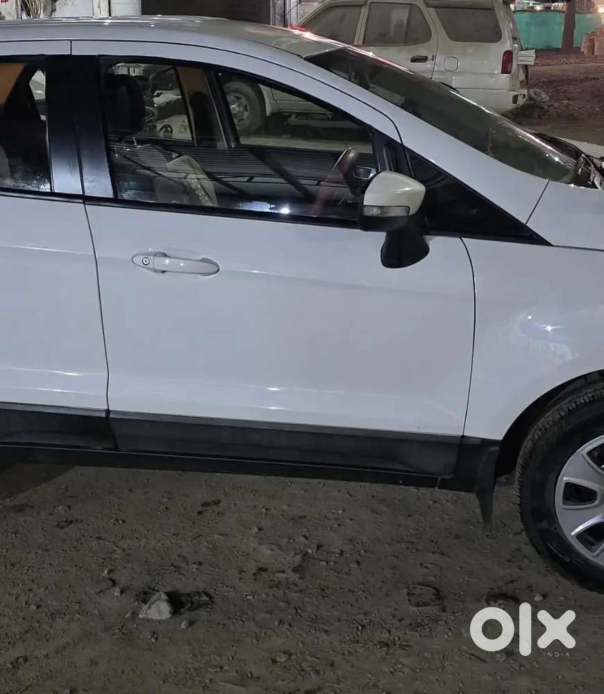 Ford Ecosport 2018 Petrol 28000 Km Driven