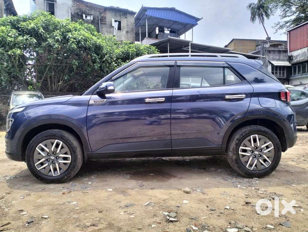 Hyundai Venue S (o) 1.0 Turbo Mt, 2024, Petrol