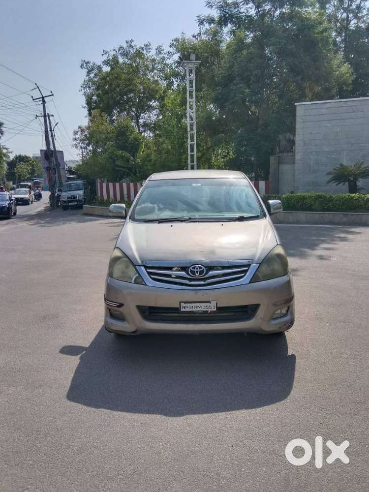 Toyota Innova 2.0 V, 2006, Diesel