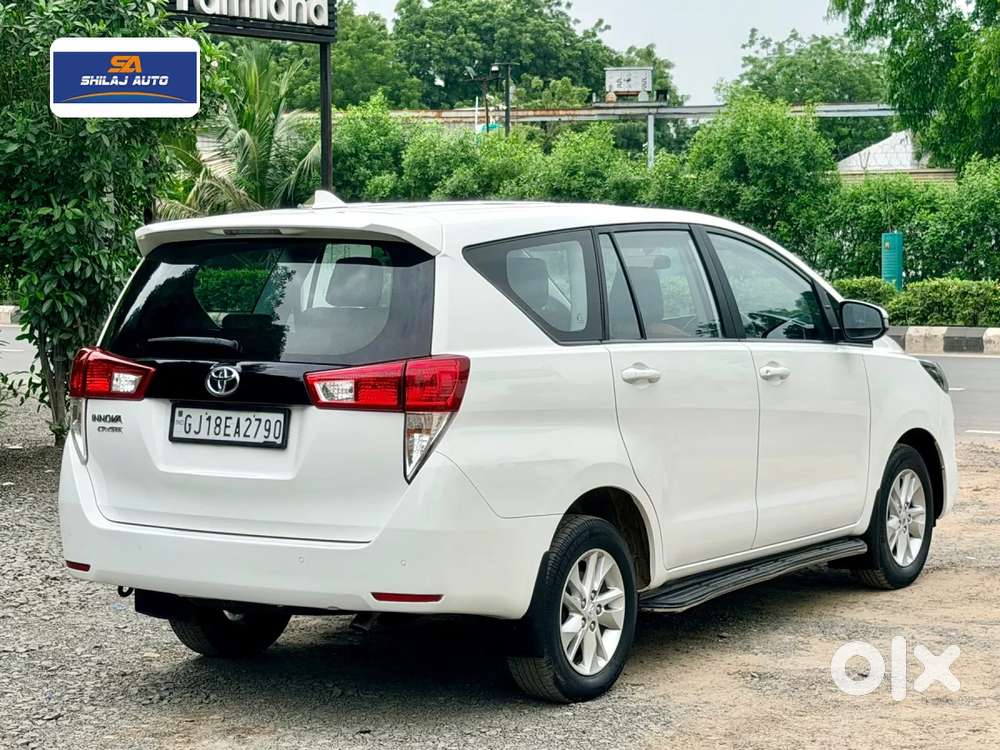 Toyota Innova Crysta [2020-ongoing] 2.4 Gx 7 Str, 2023, Diesel