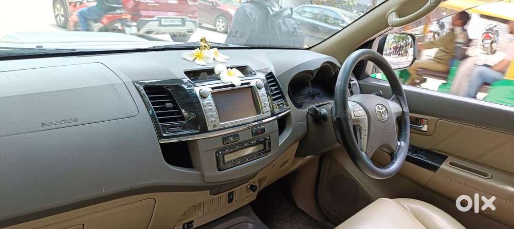 Toyota Fortuner 4x2 AT, 2013, Diesel