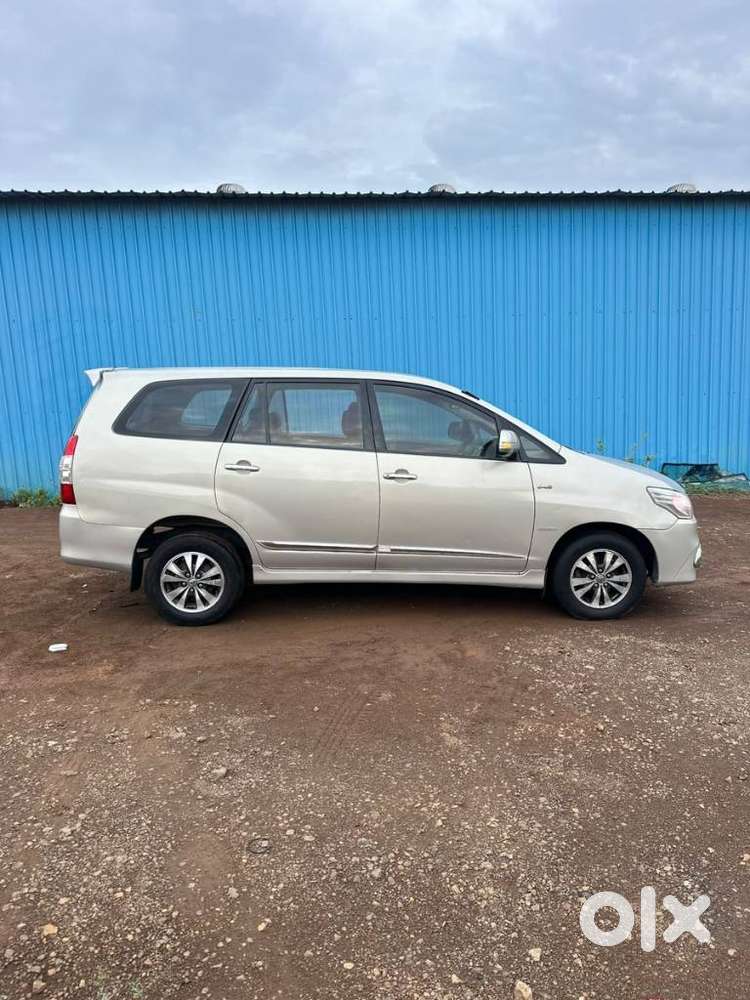 Toyota Innova 2.5 V 8 Str, 2016, Diesel