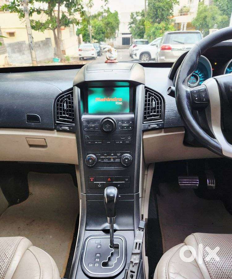 Mahindra Xuv500 2.2 W10 Sportz Edition At, 2016, Diesel