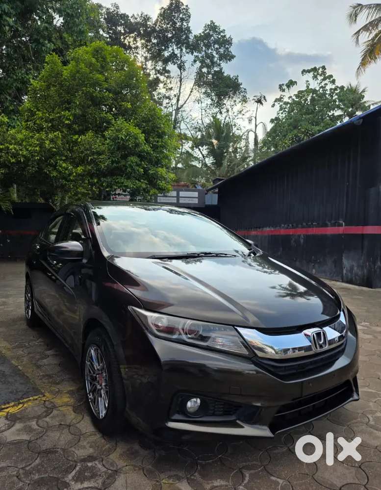 Honda City 2016 Petrol Good Condition Doctor Owned