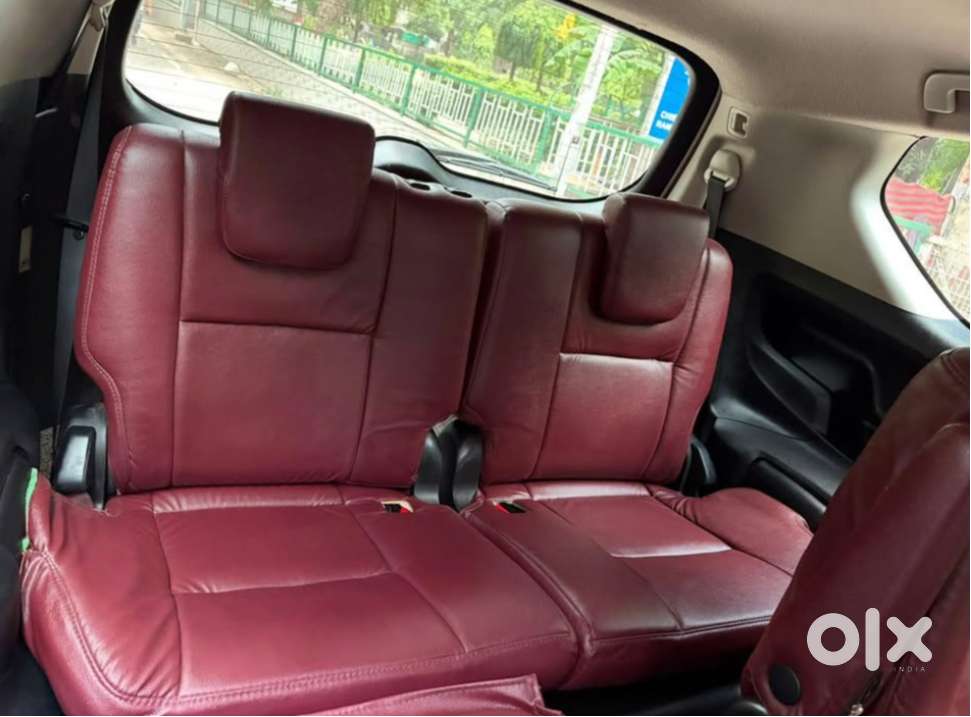 Toyota Innova Crysta 2.4 V 2020