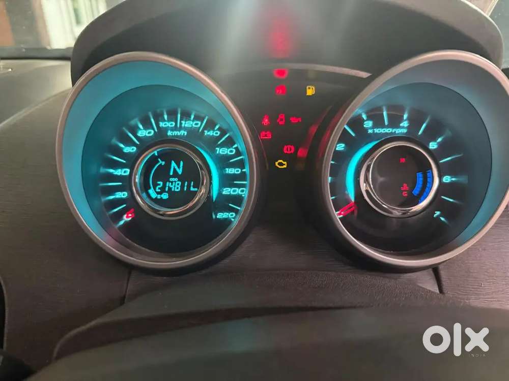Xuv 500 W10 Diesel