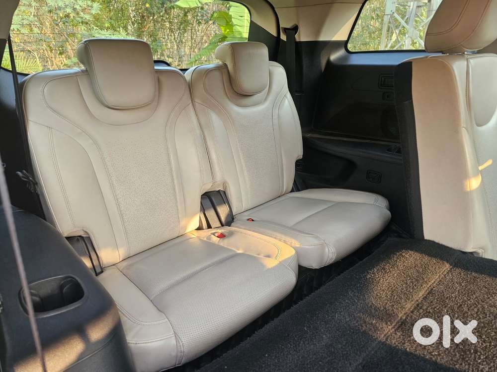 Mahindra Xuv700 2.2 Ax 7 Diesel Mt Luxury Pack Str, 2022, Diesel