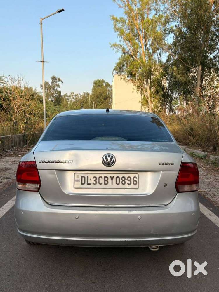 Volkswagen Vento 2010-2013 Petrol Highline, 2012, Petrol