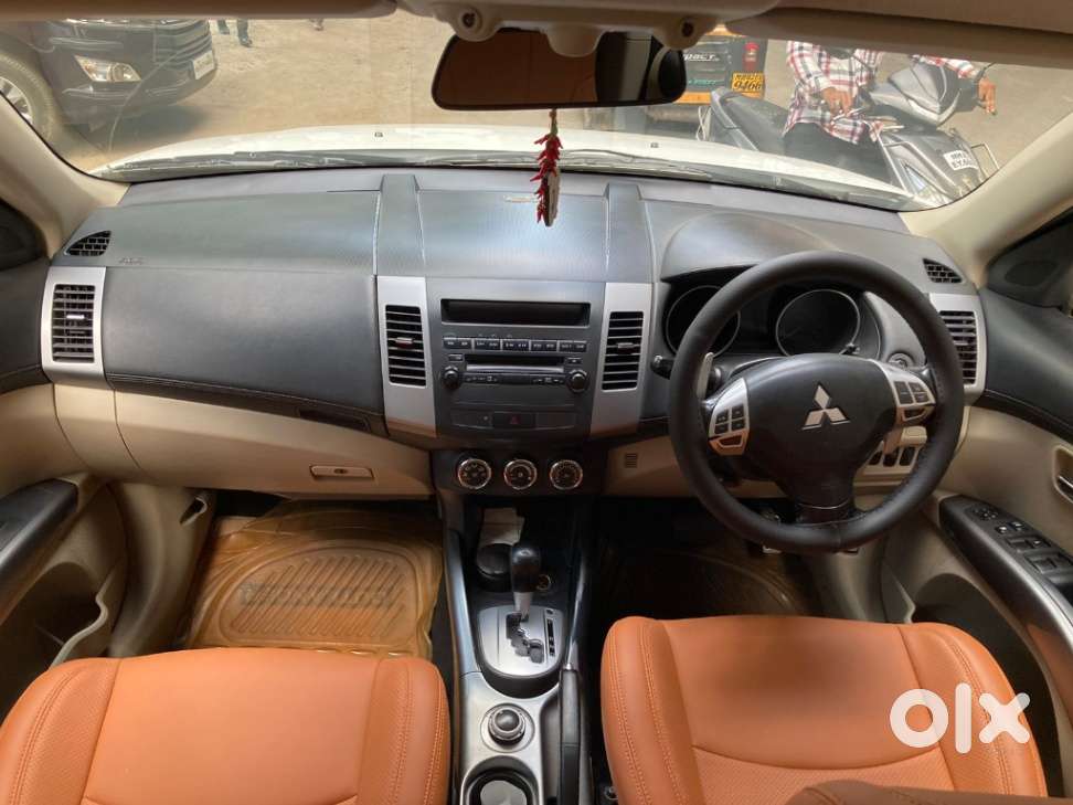 Mitsubishi Outlander 2.4 Cvt, 2012, Petrol