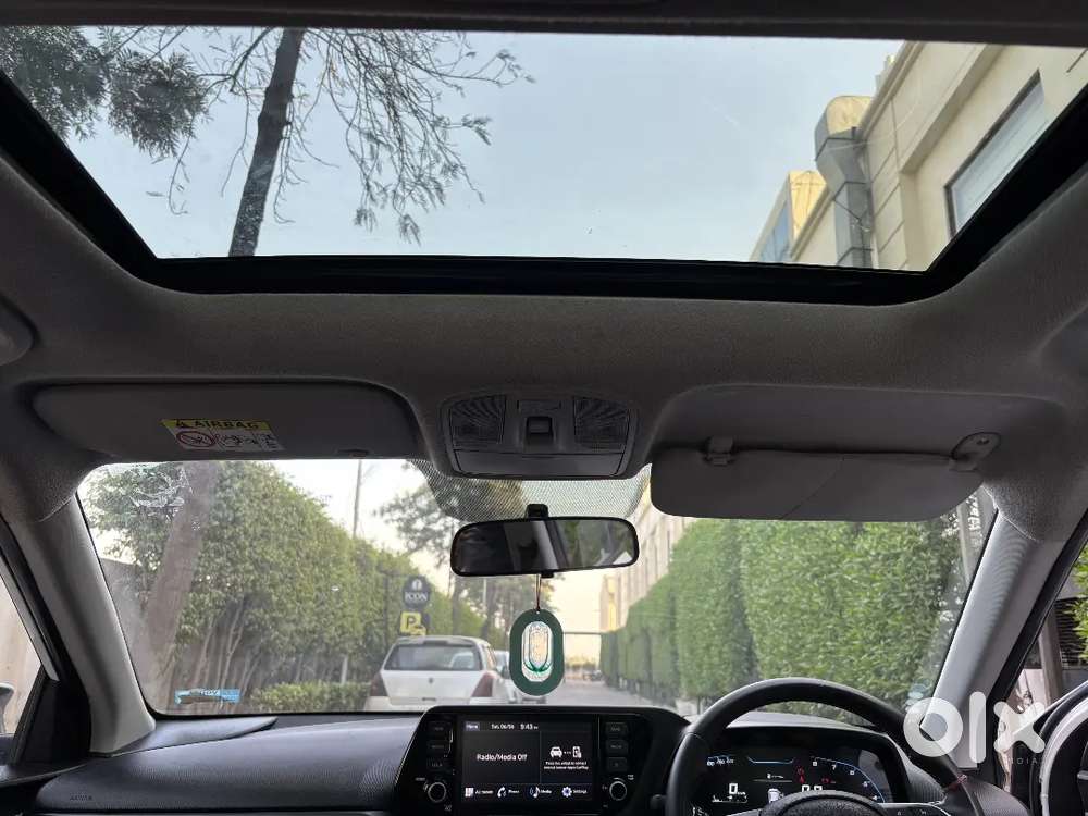 Push Button,sunroof,and Top Modal