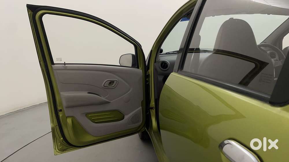 Datsun Redigo T Option, 2016, Petrol