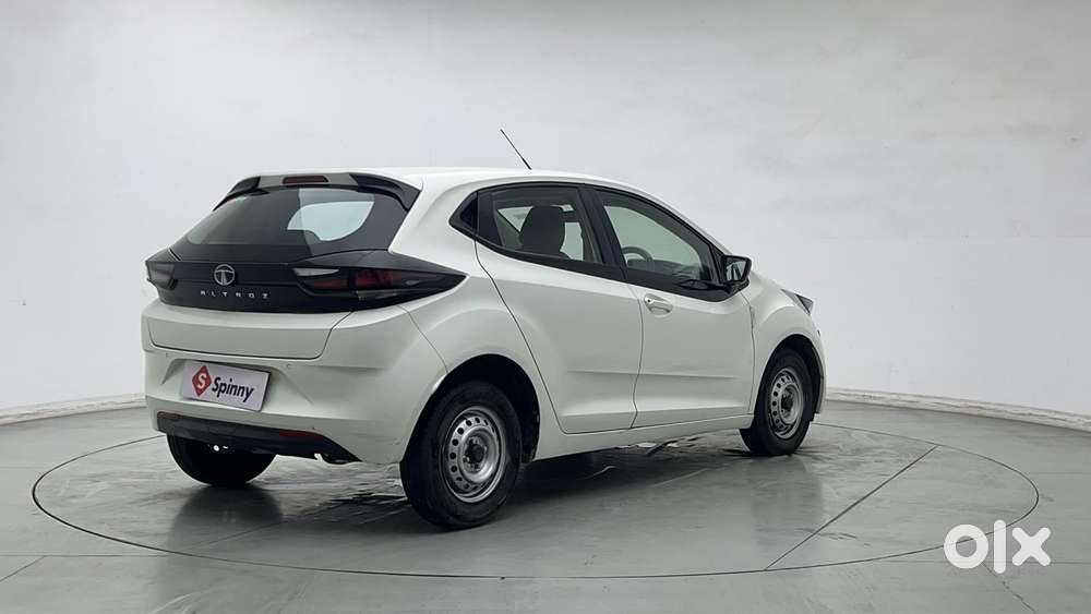 Tata Altroz 1.2 Xe, 2021, Petrol