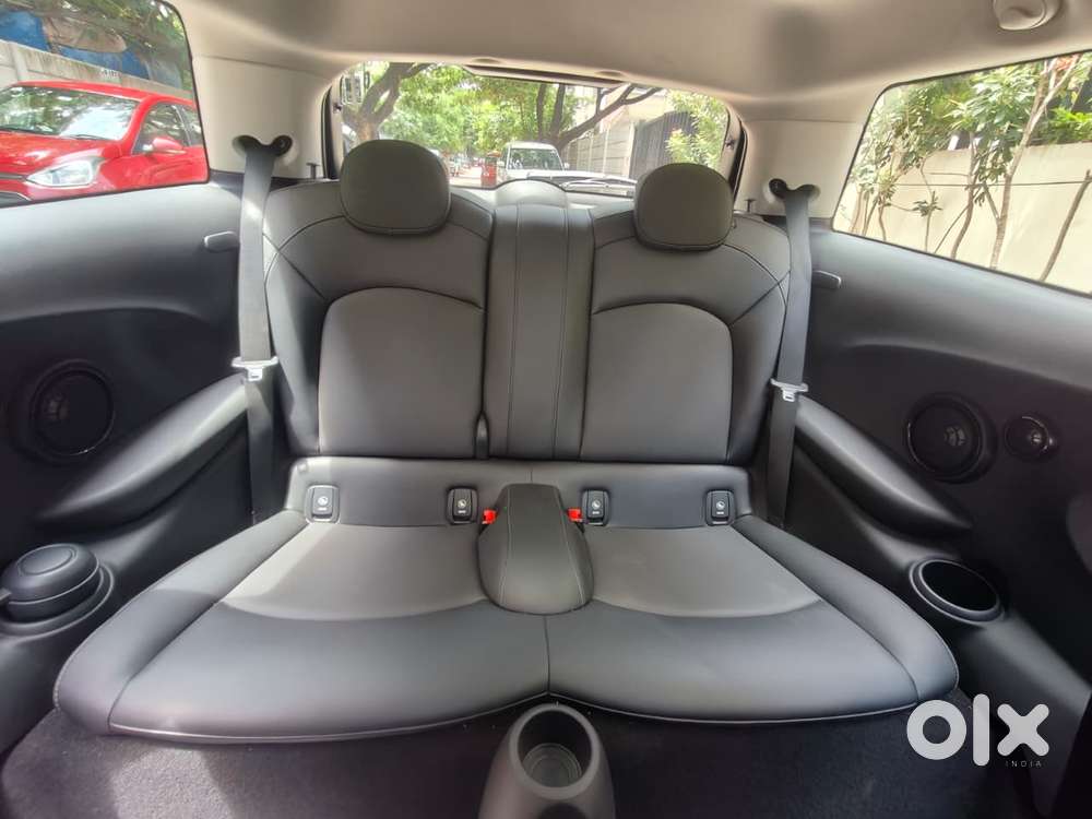 Mini Cooper 3 Door John Works, 2017, Petrol
