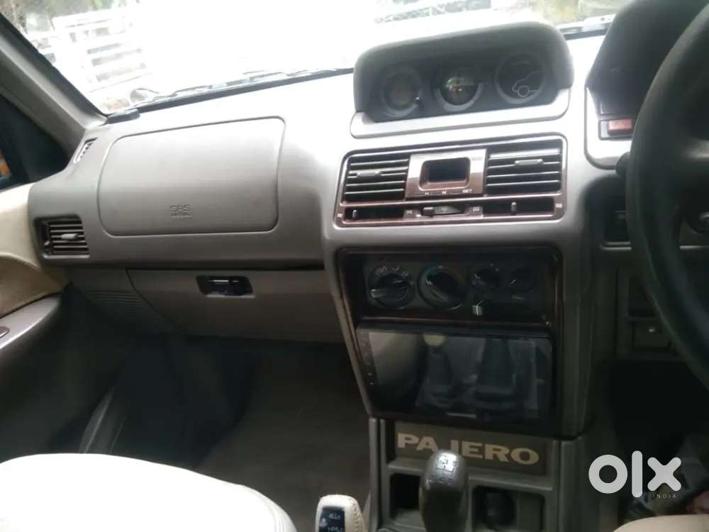 Mitsubishi Pajero 2010