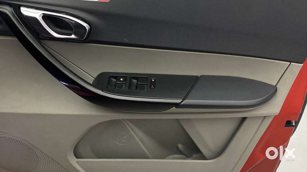 Tata Tiago 1.2 Revotron Xza, 2019, Petrol