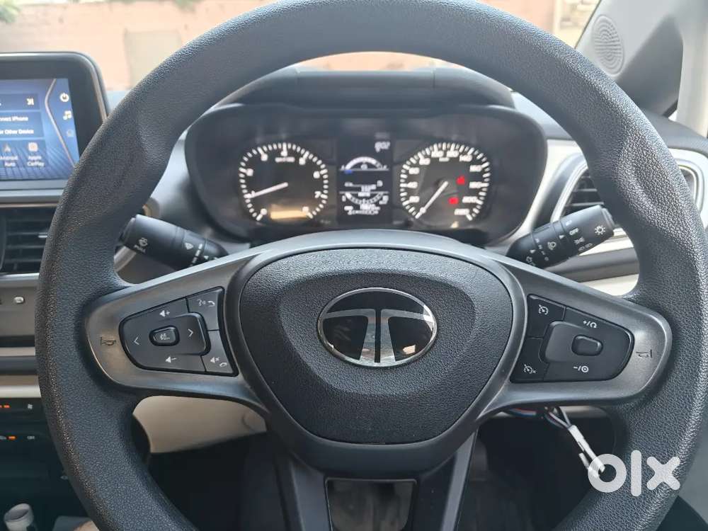 Tata Altroz Xm Plus 2025