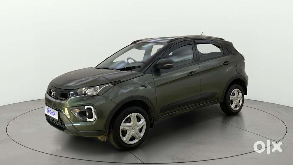 Tata Nexon 1.5 Revotorq Xma Amt (s), 2021, Petrol