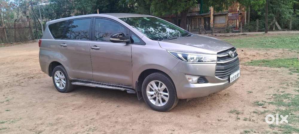 Toyota Innova Crysta 2.4 G Mt 8s, 2017, Diesel