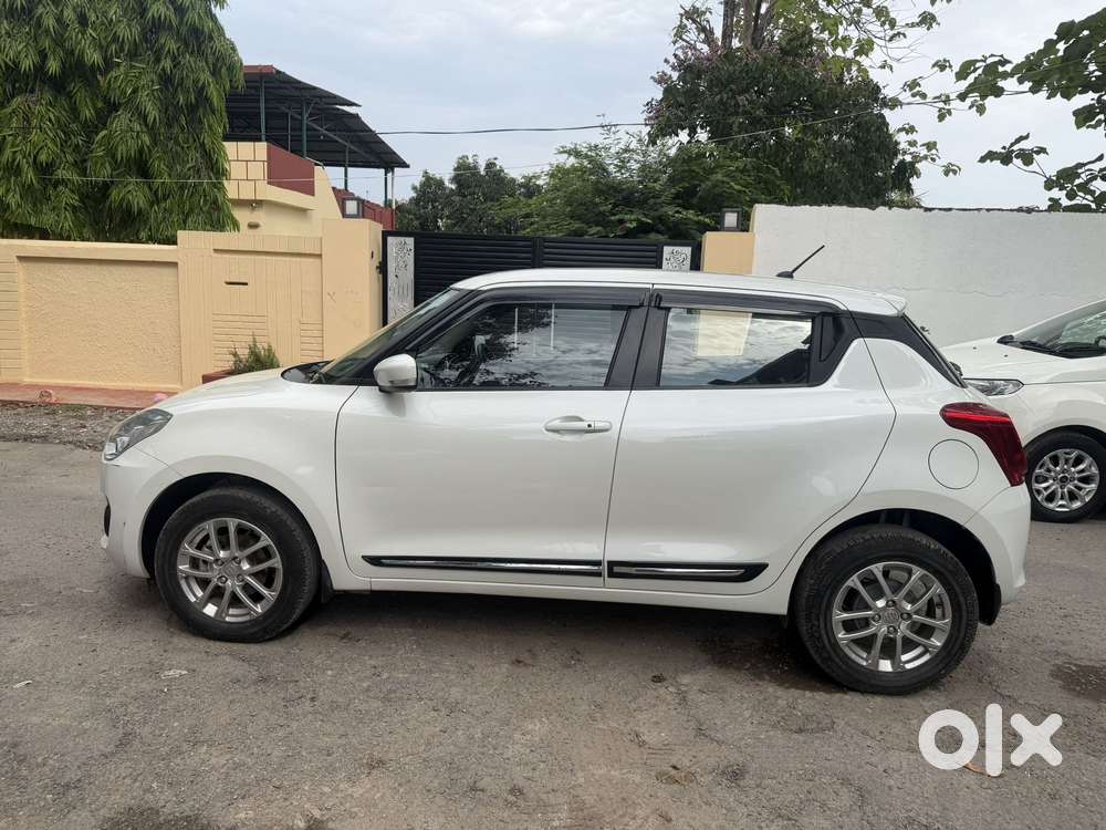 Maruti Suzuki Swift Amt Vvt Zxi, 2023, Petrol