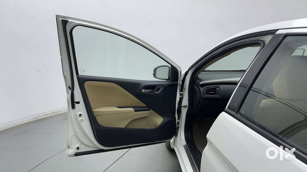 Honda City I-vtec V, 2018, Petrol