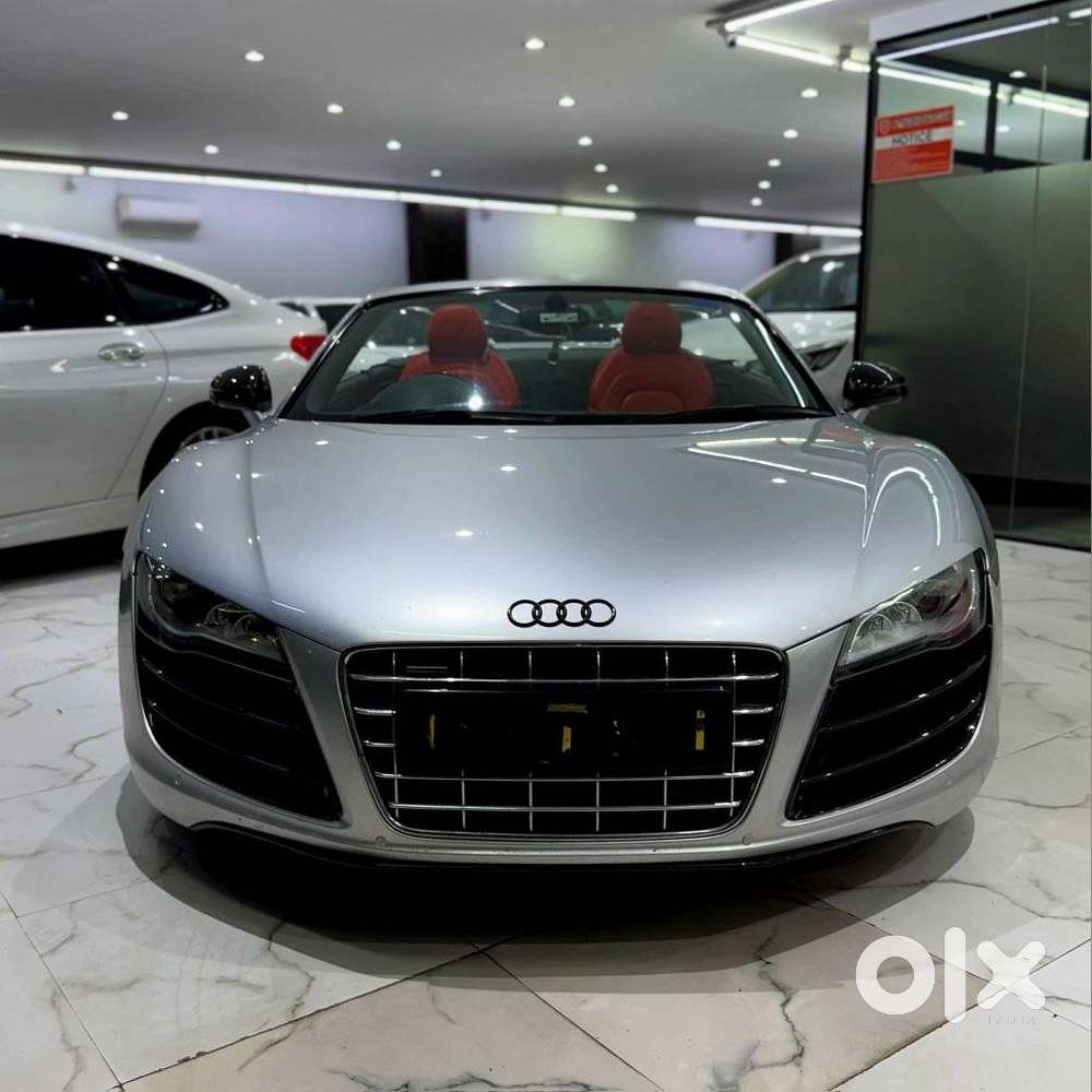 Audi R8 5.2 V10 Spyder, 2011, Petrol