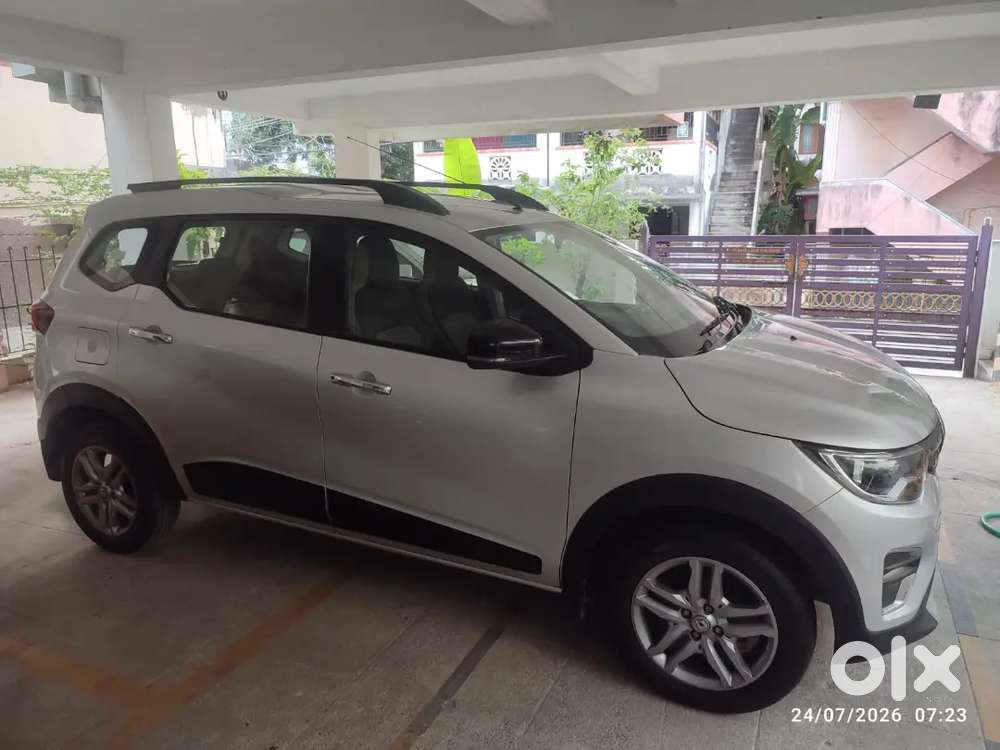 Renault Triber 1.0 Rxz Manual Petrol 2024