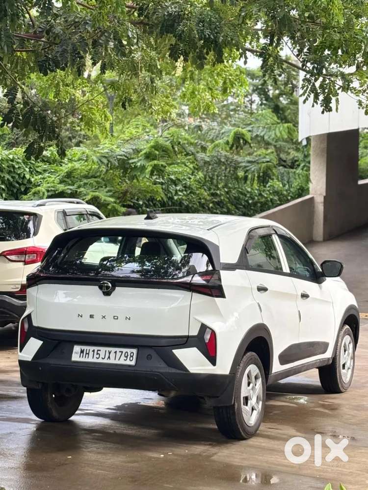 Tata Nexon, 2024, Petrol