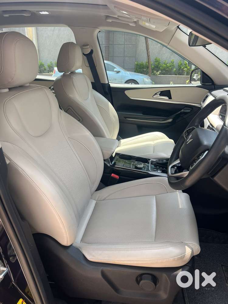 Mahindra Xuv700 Ax7 Luxury Pack Awd, 2022, Diesel