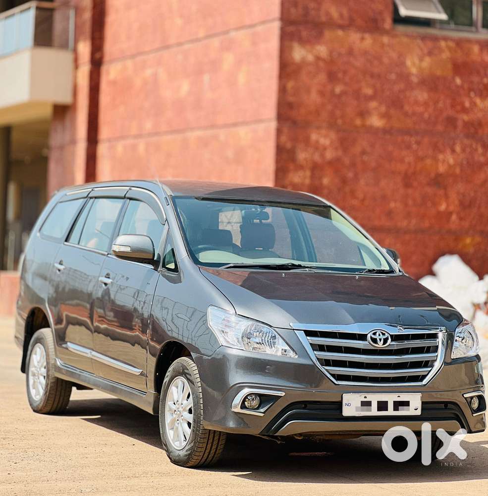 Toyota Innova 2.5 V 8 Str, 2013, Diesel