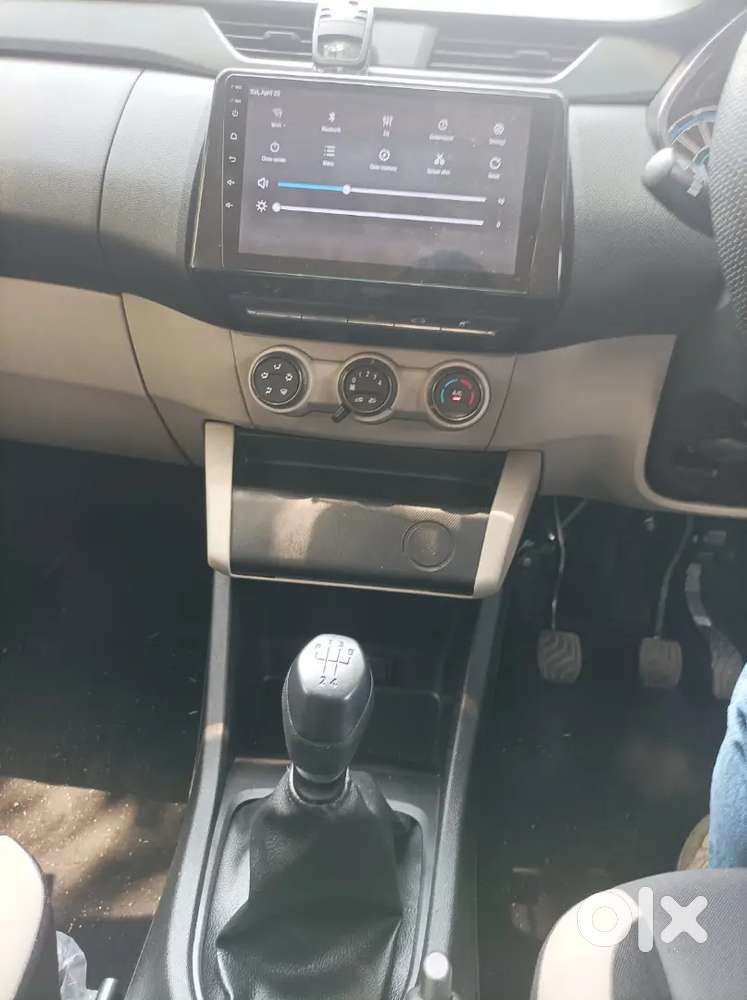 Renualt Triber  Rx E