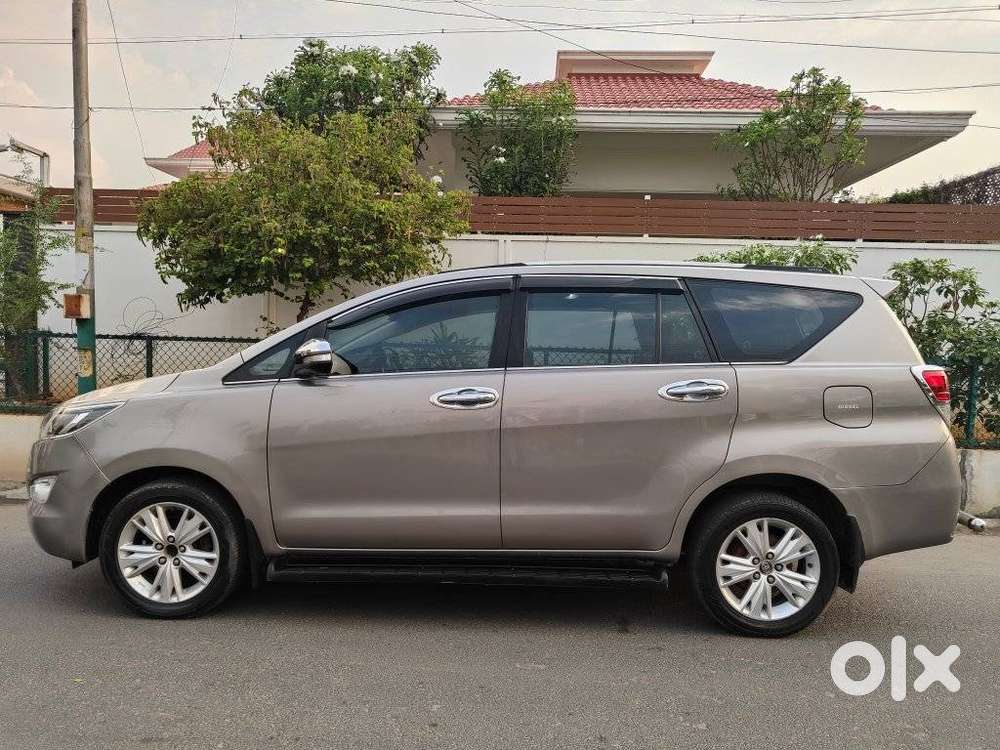 Toyota Innova Crysta 2.8 Z, 2016, Diesel