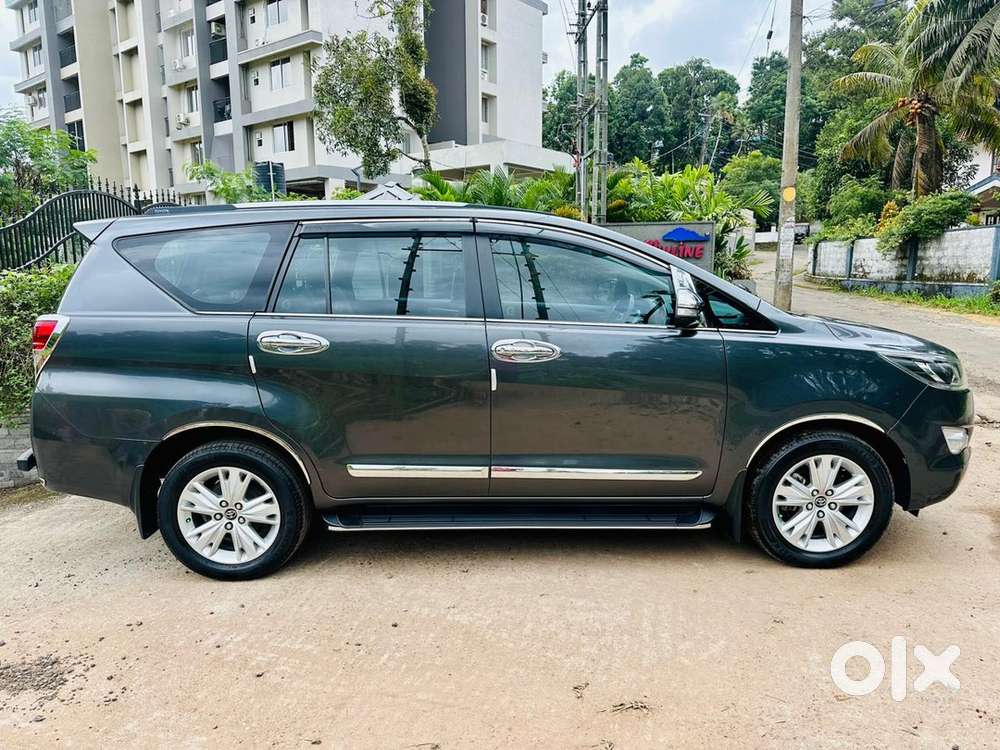 2016 Toyota Innova Crysta Zx 2.8 In Excellent Condition