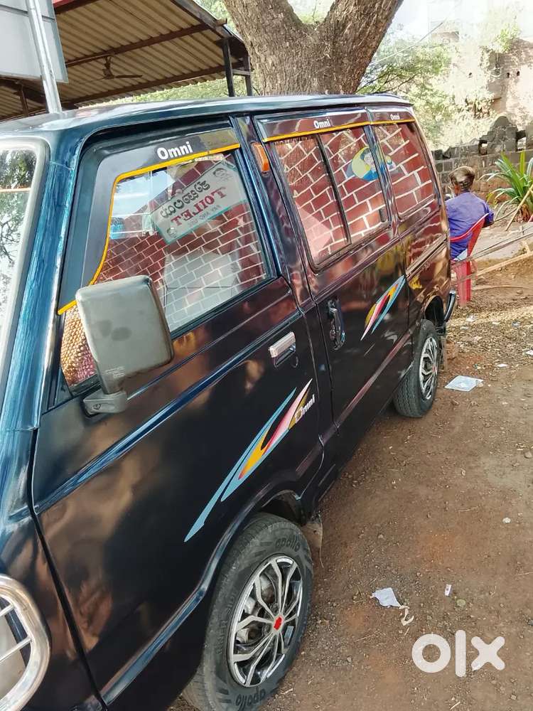 Maruti Suzuki Omni 2010