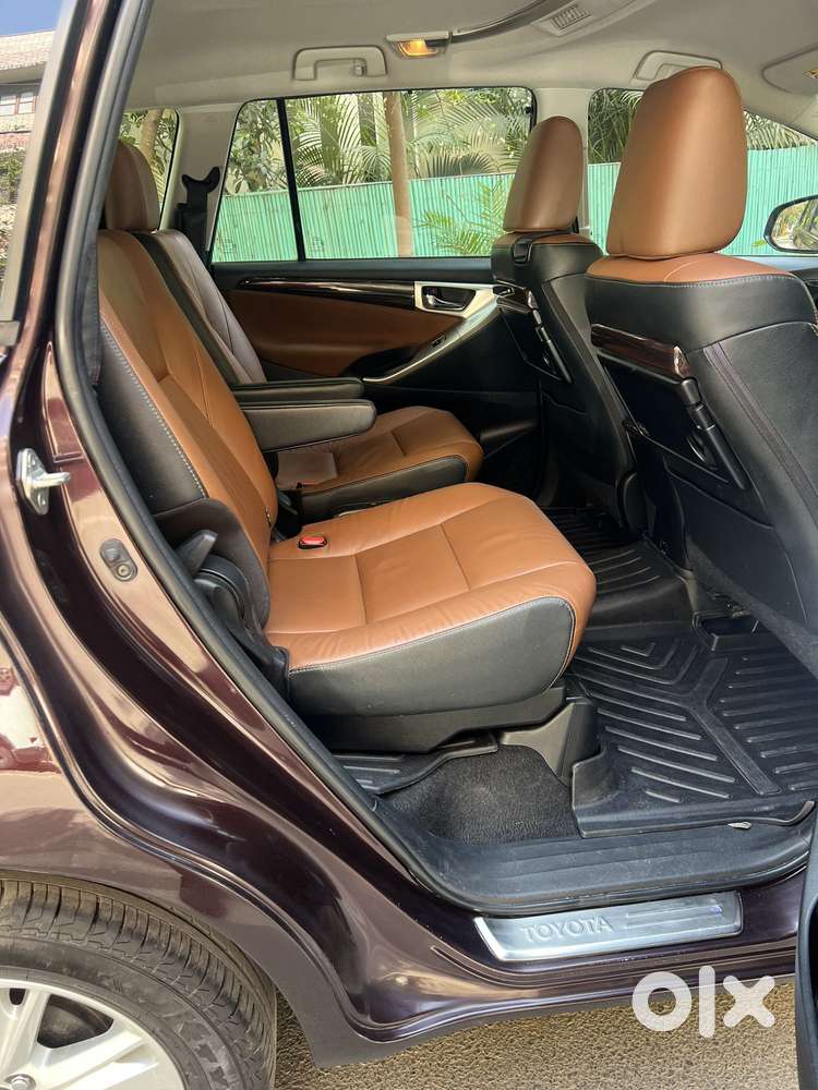 Toyota Innova Crysta 2.8z Automatic, 2018, Diesel