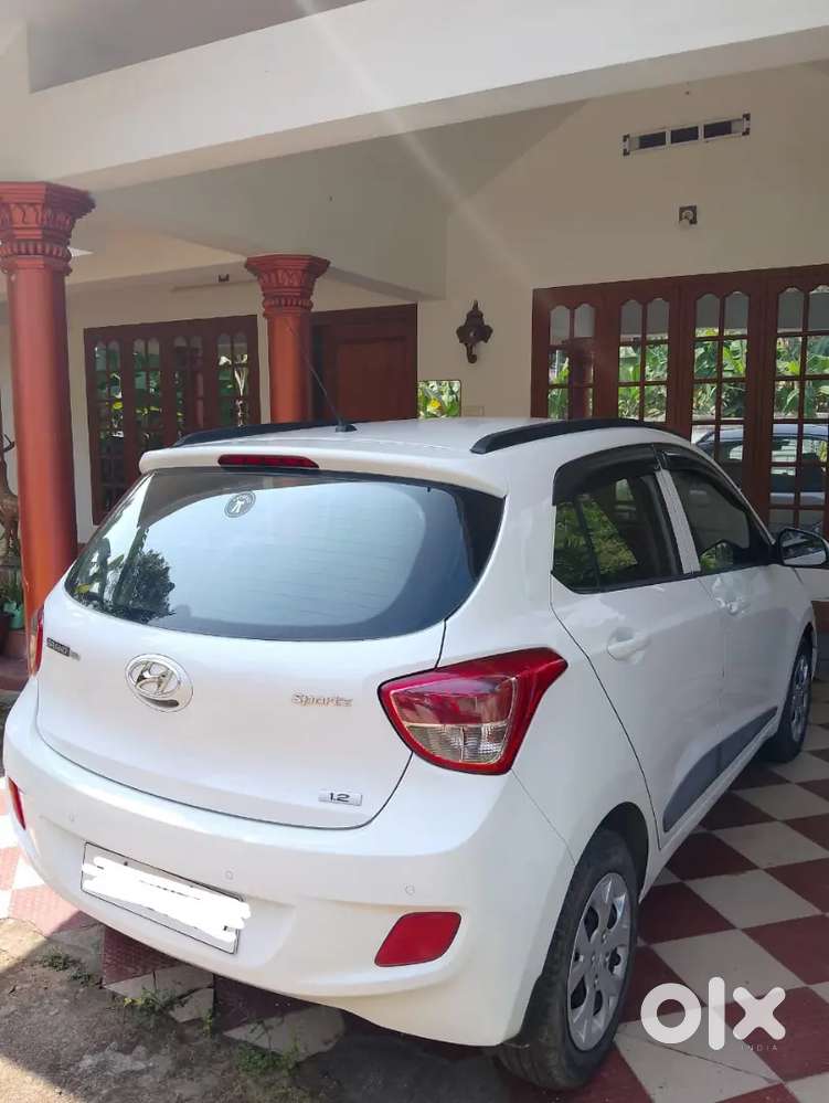 Hyundai Grand I10 2015 Petrol Well Maintained