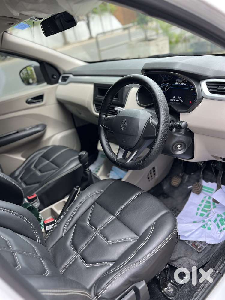 Renault Triber Authentic-petrol-manual, 2026, Petrol