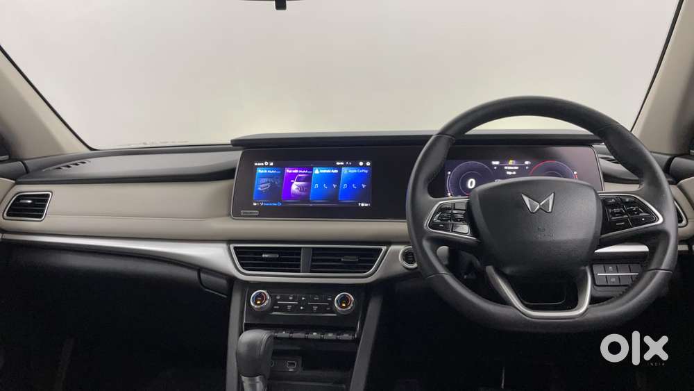 Mahindra Xuv700 2.2 Ax 7 Diesel At Luxury Pack Str, 2022, Diesel