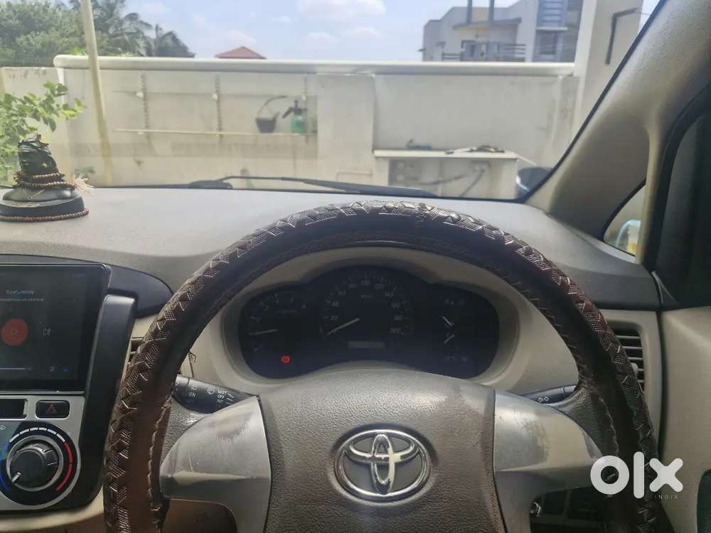 Toyota Innova 2.5 G 2013