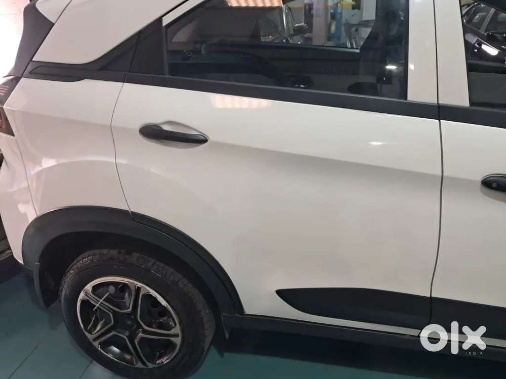 Tata Nexon 1.2 Revotron 2024