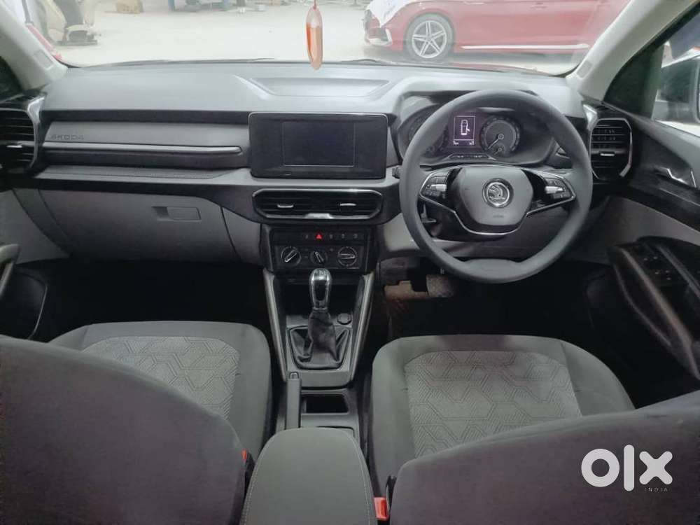 Skoda Kylaq Signature 2025